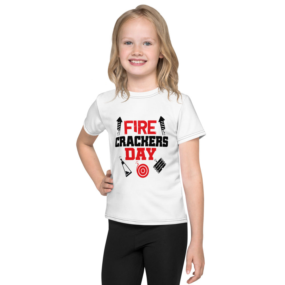 FIRE CRACKERS DAY - Kids crew neck t-shirt