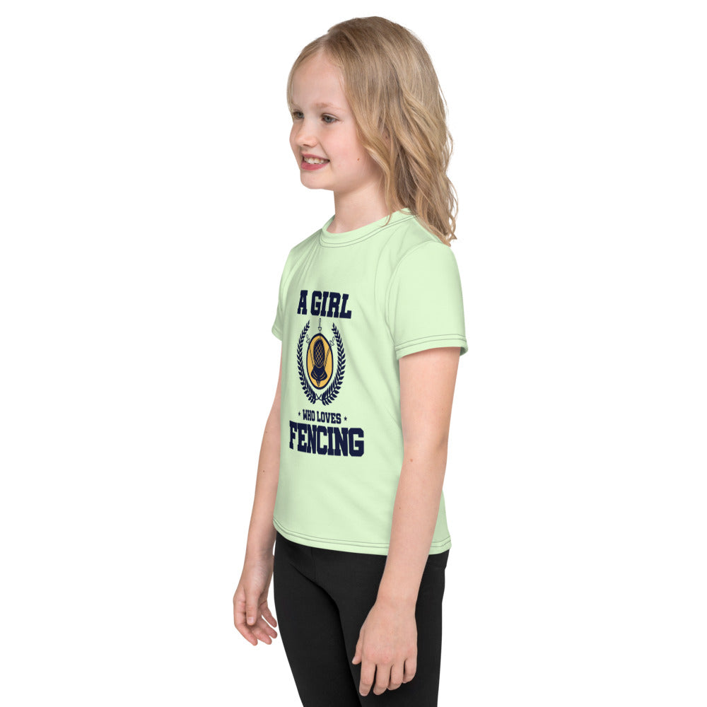 A GIRL WHO LOVES FENCING - Kids crew neck t-shirt