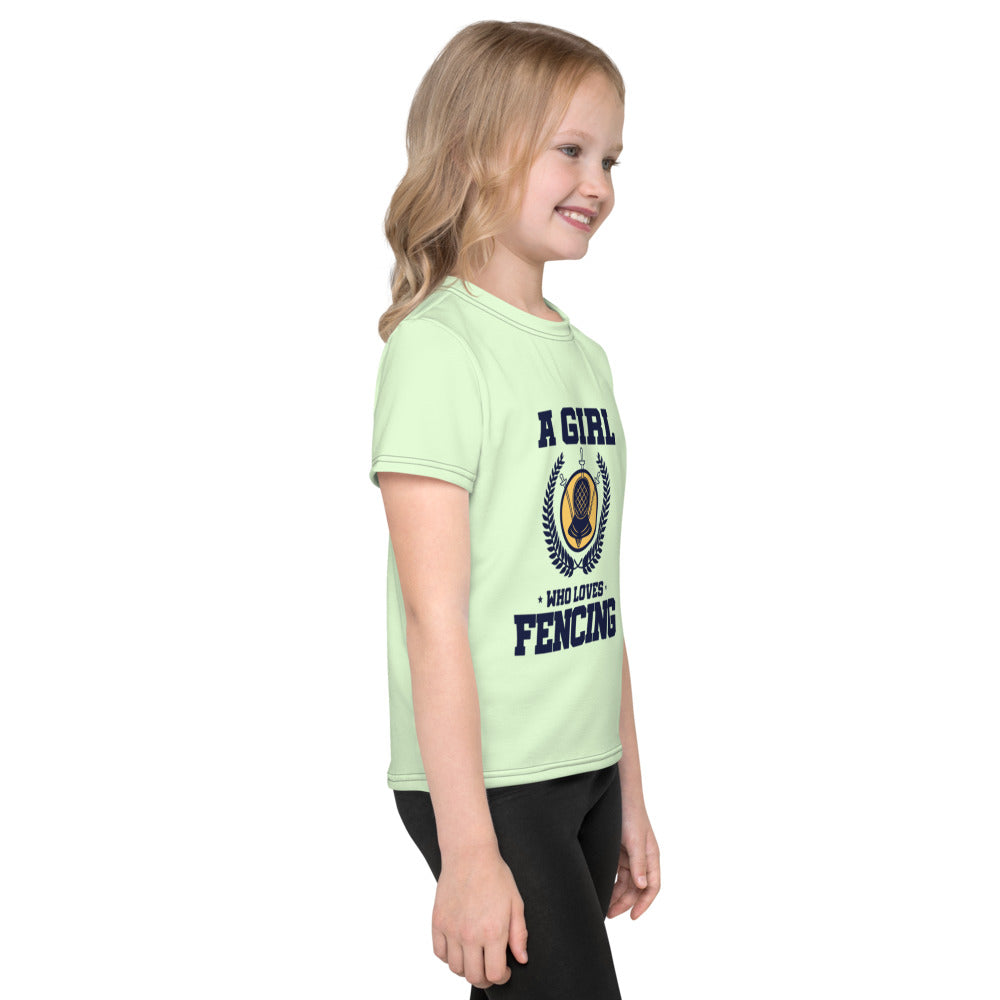 A GIRL WHO LOVES FENCING - Kids crew neck t-shirt